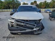 ✅ 2006 Chevrolet Silverado 2500HD Work Truck • VIN: 1GCHK29U06E267732 • Лот: 94176845. Опубликован ранее на Copart с пробегом 263 404 миль. Бесплатный доступ к архиву аукционных продаж из США и подробный отчёт об истории автомобиля на DreamBid. Изображение 5.