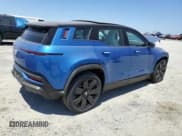 ✅ 2023 Fisker Ocean Extreme • VIN: VCF1EBU25PG007055 • Lot: 53709104. Wystawiony na Copart z przebiegiem 1 176 mil. Bezpłatny archiwum sprzedaży aukcyjnych z USA i szczegółowy raport historii pojazdu na DreamBid. Zdjęcie 3.