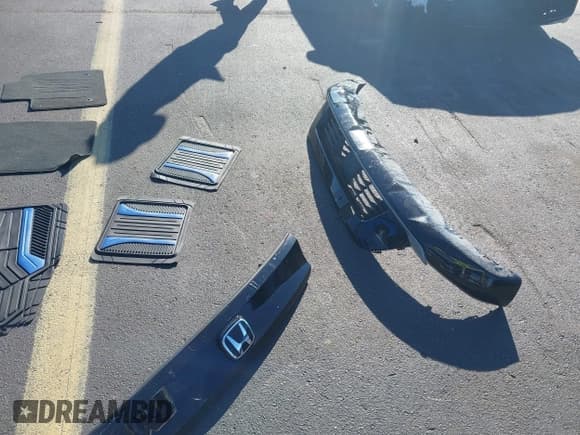 ✅ 2024 Honda Prologue Touring • VIN: 3GPKHWRM7RS537222 • Lot: 43434231. Listed on IAAI with Not provided. Free auction sales archive from the USA and detailed vehicle history report at DreamBid. Image 12.