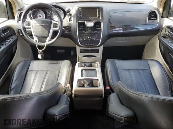 ✅ 2015 Chrysler Town & Country Touring L • VIN: 2C4RC1CG5FR590496 • Лот: 70279015. Опубликован ранее на Copart с пробегом 158 158 миль. Бесплатный доступ к архиву аукционных продаж из США и подробный отчёт об истории автомобиля на DreamBid. Изображение 8.