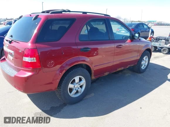 ✅ 2007 Kia Sorento LX • VIN: KNDJC736675693268 • Лот: 41972686. Опубликован ранее на IAAI с пробегом 109 416 миль. Бесплатный доступ к архиву аукционных продаж из США и подробный отчёт об истории автомобиля на DreamBid. Изображение 4.