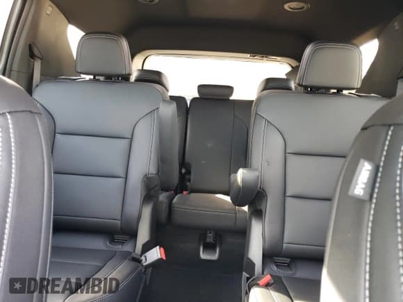 ✅ 2025 Chevrolet Traverse FWD LT • VIN: 1GNERGRS4SJ308883 • Lot: 84814195. Wystawiony na Copart z przebiegiem 1 134 mil. Bezpłatny archiwum sprzedaży aukcyjnych z USA i szczegółowy raport historii pojazdu na DreamBid. Zdjęcie 10.
