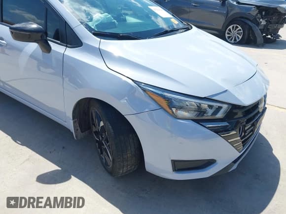 ✅ 2023 Nissan Versa SR • VIN: 3N1CN8FV7PL852815 • Лот: 43234310. Опубликован ранее на IAAI с пробегом 57 174 миль. Бесплатный доступ к архиву аукционных продаж из США и подробный отчёт об истории автомобиля на DreamBid. Изображение 17.