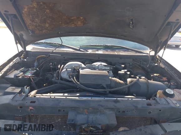 ✅ 2002 Lincoln Blackwood • VIN: 5LTEW05A42KJ00239 • Lot: 42043900. Wystawiony na IAAI z przebiegiem 152 622 mil. Bezpłatny archiwum sprzedaży aukcyjnych z USA i szczegółowy raport historii pojazdu na DreamBid. Zdjęcie 10.