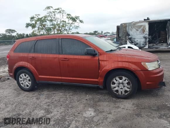 ✅ 2014 Dodge Journey American Value • VIN: 3C4PDCAB1ET115978 • Lot: 43532230. Wystawiony na IAAI z przebiegiem 241 701 mil. Bezpłatny archiwum sprzedaży aukcyjnych z USA i szczegółowy raport historii pojazdu na DreamBid. Zdjęcie 13.