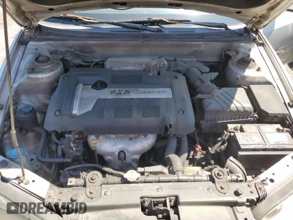 ✅ 2005 Hyundai Elantra GLS • VIN: KMHDN46D45U121596 • Lot: 58919815. Wystawiony na Copart z przebiegiem Nie podano. Bezpłatny archiwum sprzedaży aukcyjnych z USA i szczegółowy raport historii pojazdu na DreamBid. Zdjęcie 11.