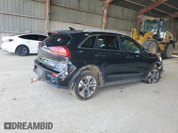 ✅ 2020 Kia Niro EX Premium • VIN: KNDCE3LG9L5060763 • Lot: 60096675. Listed on Copart with 67,683 mi. Free auction sales archive from the USA and detailed vehicle history report at DreamBid. Image 3.