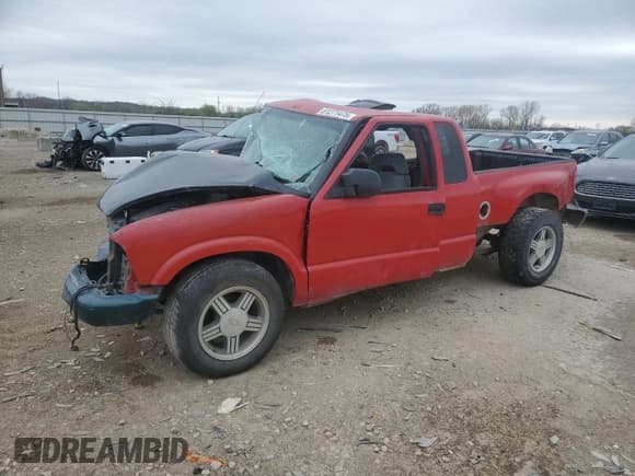 ✅ 2003 Chevrolet S-10 LS • VIN: 1GCCS19X538181521 • Лот: 51271475. Опубликован ранее на Copart с пробегом Не указан. Бесплатный доступ к архиву аукционных продаж из США и подробный отчёт об истории автомобиля на DreamBid. Изображение 1.