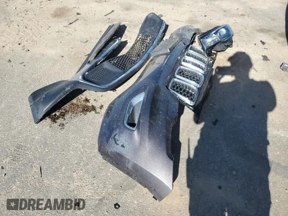 ✅ 2018 Jeep Grand Cherokee Limited • VIN: 1C4RJFBGXJC394902 • Lot: 50313415. Listed on Copart with 63,233 mi. Free auction sales archive from the USA and detailed vehicle history report at DreamBid. Image 15.