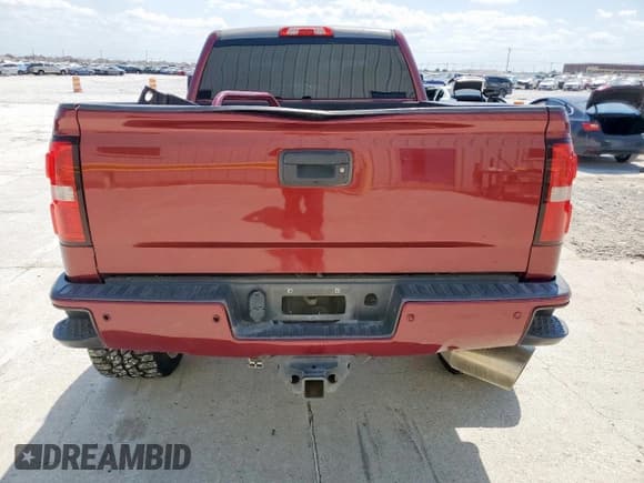 ✅ 2015 GMC Sierra 2500HD SLT • VIN: 1GT12ZE80FF522330 • Lot: 70948265. Wystawiony na Copart z przebiegiem 153 685 mil. Bezpłatny archiwum sprzedaży aukcyjnych z USA i szczegółowy raport historii pojazdu na DreamBid. Zdjęcie 6.