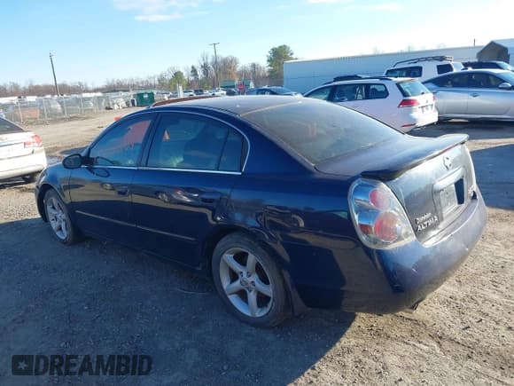 ✅ 2006 Nissan Altima SE • VIN: 1N4BL11D06N357882 • Lot: 43805604. Listed on IAAI with 270,614 mi. Free auction sales archive from the USA and detailed vehicle history report at DreamBid. Image 3.