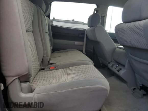 ✅ 2011 Toyota Tundra SR5 • VIN: 5TFDM5F1XBX027056 • Lot: 63811735. Listed on Copart with 272,617 mi. Free auction sales archive from the USA and detailed vehicle history report at DreamBid. Image 10.