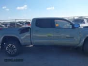 ✅ 2023 Toyota Tacoma TRD Off Road • VIN: 3TMDZ5BN6PM151736 • Lot: 43328465. Wystawiony na IAAI z przebiegiem Nie podano. Bezpłatny archiwum sprzedaży aukcyjnych z USA i szczegółowy raport historii pojazdu na DreamBid. Zdjęcie 12.