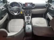 ✅ 2020 Hyundai Venue SEL • VIN: KMHRC8A3XLU040343 • Lot: 48562075. Wystawiony na Copart z przebiegiem 108 929 mil. Bezpłatny archiwum sprzedaży aukcyjnych z USA i szczegółowy raport historii pojazdu na DreamBid. Zdjęcie 8.