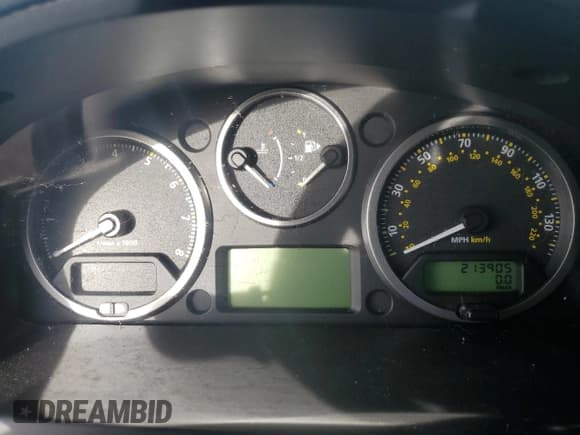 ✅ 2009 Land Rover LR2 HSE • VIN: SALFR24N39H135854 • Lot: 91128175. Wystawiony na Copart z przebiegiem 213 905 mil. Bezpłatny archiwum sprzedaży aukcyjnych z USA i szczegółowy raport historii pojazdu na DreamBid. Zdjęcie 9.