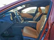 ✅ 2024 Lexus RX 350h Luxury • VIN: 2T2BBMCA4RC023004 • Lot: 94499435. Wystawiony na Copart z przebiegiem 21 411 mil. Bezpłatny archiwum sprzedaży aukcyjnych z USA i szczegółowy raport historii pojazdu na DreamBid. Zdjęcie 7.