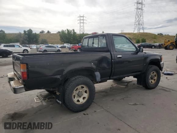 ✅ 1994 Toyota Pickup DX • VIN: 4TARN01P3RZ201366 • Лот: 71034454. Опубликован ранее на Copart с пробегом 194 401 миль. Бесплатный доступ к архиву аукционных продаж из США и подробный отчёт об истории автомобиля на DreamBid. Изображение 3.
