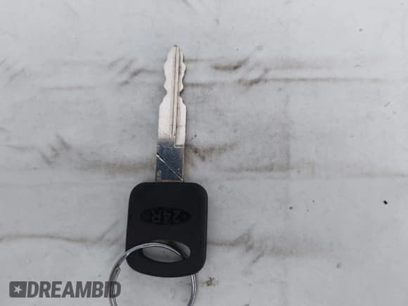 ✅ 2004 Ford Econoline Cargo • VIN: 1FTSS34L84HA56056 • Lot: 41235862. Listed on IAAI with 215,095 mi. Free auction sales archive from the USA and detailed vehicle history report at DreamBid. Image 11.