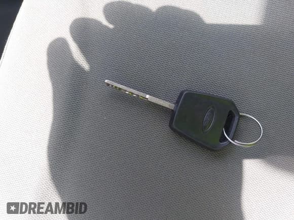 ✅ 2017 Ford F-150 XL • VIN: 1FTMF1E84HKD86507 • Лот: 42711681. Опубликован ранее на IAAI с пробегом 77 723 миль. Бесплатный доступ к архиву аукционных продаж из США и подробный отчёт об истории автомобиля на DreamBid. Изображение 11.