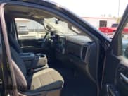 ✅ 2019 Chevrolet Silverado 1500 LT • VIN: 1GCPYDEK2KZ333243 • Lot: 42742762. Wystawiony na IAAI z przebiegiem 88 172 mil. Bezpłatny archiwum sprzedaży aukcyjnych z USA i szczegółowy raport historii pojazdu na DreamBid. Zdjęcie 5.