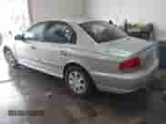 2002 Hyundai Sonata z VIN KMHWF25S42A574561, wystawiony jako IAAI lot #41613838 z przebiegiem 141 808 mil mil oraz . Historia ofert i sprzedaży dostępna na DreamBid. Obrazek 3.