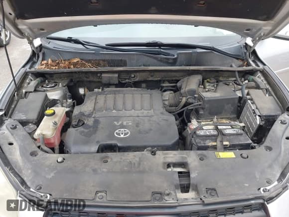 ✅ 2011 Toyota RAV4 Sport • VIN: JTMRK4DV1B5101858 • Lot: 42124449. Listed on IAAI with 168,758 mi. Free auction sales archive from the USA and detailed vehicle history report at DreamBid. Image 10.