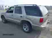 2004 Chevrolet Blazer Fleet z VIN 1GNCS13X54K143744, wystawiony jako IAAI lot #41904015 z przebiegiem Nie podano mil oraz . Historia ofert i sprzedaży dostępna na DreamBid. Obrazek 3.