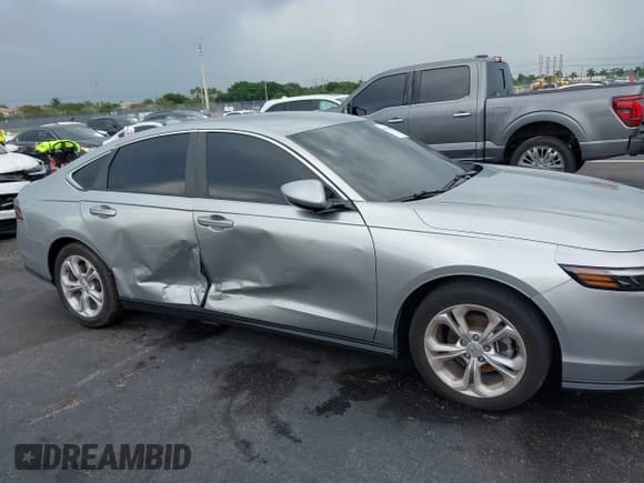 ✅ 2024 Honda Accord LX • VIN: 1HGCY1F25RA007328 • Lot: 43180836. Listed on IAAI with 29,750 mi. Free auction sales archive from the USA and detailed vehicle history report at DreamBid. Image 6.