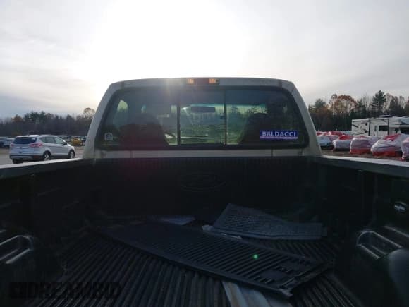 ✅ 2001 Ford F-250 XL • VIN: 1FTNF21L21EB87741 • Lot: 43591064. Wystawiony na IAAI z przebiegiem 54 724 mil. Bezpłatny archiwum sprzedaży aukcyjnych z USA i szczegółowy raport historii pojazdu na DreamBid. Zdjęcie 8.