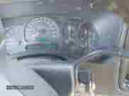 2003 Chevrolet Silverado 1500 LS z VIN 2GCEC19T031114668, wystawiony jako IAAI lot #43615495 z przebiegiem 84 458 mil mil oraz . Historia ofert i sprzedaży dostępna na DreamBid. Obrazek 7.