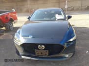 ✅ 2025 Mazda 3 S Select Sport • VIN: JM1BPAKM2S1753133 • Лот: 43002306. Опубликован ранее на IAAI с пробегом 26 999 миль. Бесплатный доступ к архиву аукционных продаж из США и подробный отчёт об истории автомобиля на DreamBid. Изображение 12.