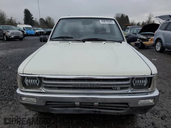 ✅ 1991 Toyota Pickup DX • VIN: JT4RN81P4M5126664 • Lot: 43876545. Wystawiony na Copart z przebiegiem 215 944 mil. Bezpłatny archiwum sprzedaży aukcyjnych z USA i szczegółowy raport historii pojazdu na DreamBid. Zdjęcie 5.