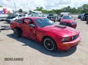 ✅ 2008 Ford Mustang GT Deluxe • VIN: 1ZVHT82H085147779 • Lot: 42927754. Listed on IAAI with 200,463 mi. Free auction sales archive from the USA and detailed vehicle history report at DreamBid. Image 1.