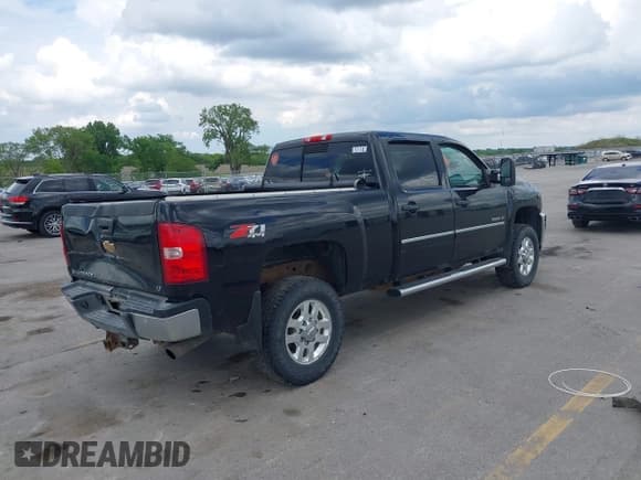 ✅ 2013 Chevrolet Silverado 2500HD LT • VIN: 1GC1KXCG6DF238504 • Lot: 42371679. Listed on IAAI with 206,794 mi. Free auction sales archive from the USA and detailed vehicle history report at DreamBid. Image 4.