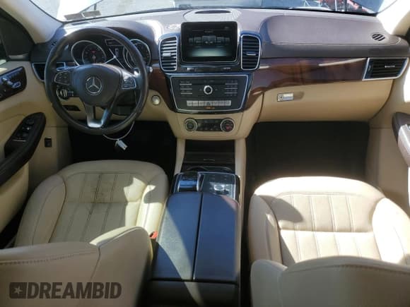 ✅ 2018 Mercedes-Benz GLS 450 • VIN: 4JGDF6EE8JB031800 • Lot: 90291485. Listed on Copart with 72,860 mi. Free auction sales archive from the USA and detailed vehicle history report at DreamBid. Image 8.