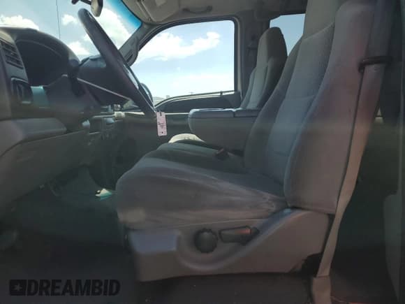 ✅ 2002 Ford Excursion Special Serv • VIN: 1FMNU40L12ED22773 • Lot: 81139305. Listed on Copart with 297,477 mi. Free auction sales archive from the USA and detailed vehicle history report at DreamBid. Image 7.