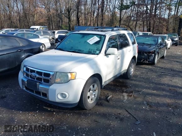 ✅ 2011 Ford Escape Limited • VIN: 1FMCU9EG2BKB79155 • Lot: 43834096. Listed on IAAI with 172,840 mi. Free auction sales archive from the USA and detailed vehicle history report at DreamBid. Image 2.