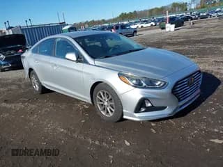 ✅ 2018 Hyundai Sonata SE • VIN: 5NPE24AF0JH717626 • Лот: 43820406. Опубликован ранее на IAAI с пробегом 85 045 миль. Бесплатный доступ к архиву аукционных продаж из США и подробный отчёт об истории автомобиля на DreamBid. Изображение 1.