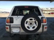 ✅ 1998 Toyota RAV4 • VIN: JT3GP10V3W0030702 • Лот: 85702505. Опубликован ранее на Copart с пробегом 205 102 миль. Бесплатный доступ к архиву аукционных продаж из США и подробный отчёт об истории автомобиля на DreamBid. Изображение 6.