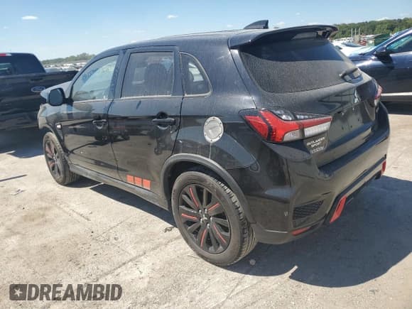 ✅ 2021 Mitsubishi Outlander ES • VIN: JA4APUAU6MU016866 • Лот: 70368395. Опубликован ранее на Copart с пробегом 59 378 миль. Бесплатный доступ к архиву аукционных продаж из США и подробный отчёт об истории автомобиля на DreamBid. Изображение 2.