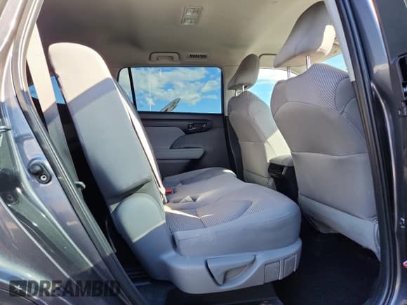 ✅ 2023 Toyota Highlander XSE • VIN: 5TDKDRBH3PS527946 • Lot: 82400835. Listed on Copart with Not provided. Free auction sales archive from the USA and detailed vehicle history report at DreamBid. Image 10.