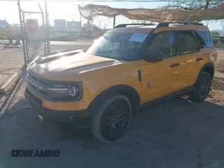 ✅ 2022 Ford Bronco Sport Big Bend • VIN: 3FMCR9B61NRD41144 • Лот: 43528996. Опубликован ранее на IAAI с пробегом 31 492 миль. Бесплатный доступ к архиву аукционных продаж из США и подробный отчёт об истории автомобиля на DreamBid. Изображение 2.