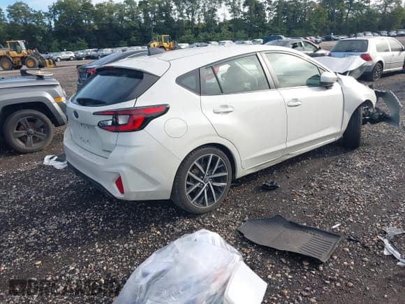 ✅ 2024 Subaru Impreza Special Sports • VIN: JF1GUAFCXR8287300 • Lot: 43161973. Listed on IAAI with 22,535 mi. Free auction sales archive from the USA and detailed vehicle history report at DreamBid. Image 4.