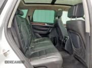 ✅ 2013 Volkswagen Touareg Exec • VIN: WVGEF9BP9DD011432 • Lot: 61800405. Listed on Copart with 187,342 mi. Free auction sales archive from the USA and detailed vehicle history report at DreamBid. Image 11.