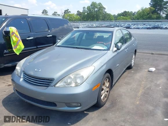 ✅ 2003 Lexus ES 300 • VIN: JTHBF30G330106970 • Lot: 42590586. Wystawiony na IAAI z przebiegiem 179 207 mil. Bezpłatny archiwum sprzedaży aukcyjnych z USA i szczegółowy raport historii pojazdu na DreamBid. Zdjęcie 2.