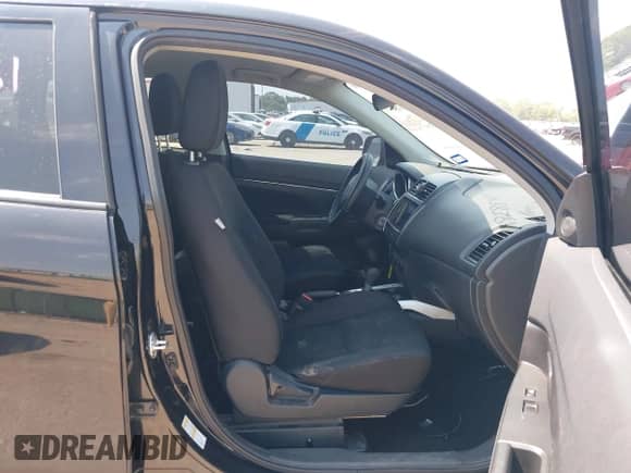 2014 Mitsubishi Outlander ES z VIN 4A4AP3AU3EE022838, wystawiony jako IAAI lot #43225809 z przebiegiem 97 328 mil mil oraz . Historia ofert i sprzedaży dostępna na DreamBid. Obrazek 5.