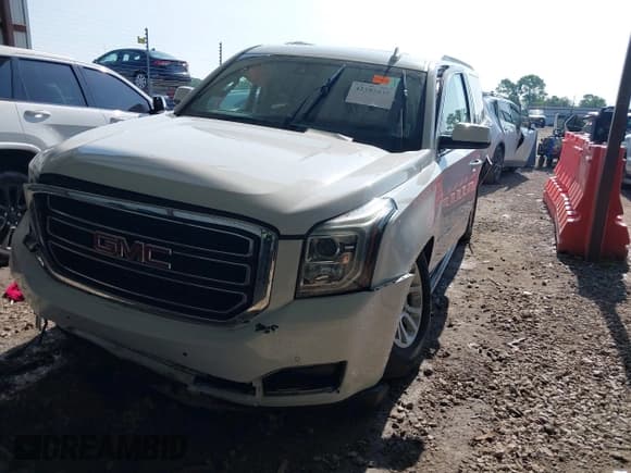 ✅ 2019 GMC Yukon XL SLT • VIN: 1GKS1GKC7KR375411 • Lot: 42397439. Wystawiony na IAAI z przebiegiem 170 444 mil. Bezpłatny archiwum sprzedaży aukcyjnych z USA i szczegółowy raport historii pojazdu na DreamBid. Zdjęcie 2.