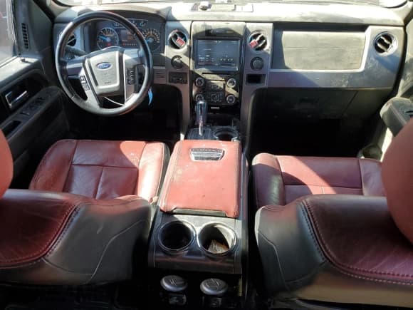 ✅ 2013 Ford F-150 XL • VIN: 1FTFW1ET1DFA17992 • Lot: 90432375. Wystawiony na Copart z przebiegiem 129 654 mil. Bezpłatny archiwum sprzedaży aukcyjnych z USA i szczegółowy raport historii pojazdu na DreamBid. Zdjęcie 8.