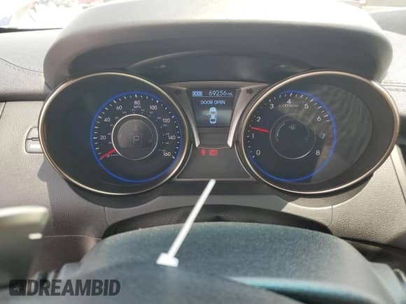 2014 Hyundai Genesis Coupe 2.0T z VIN KMHHT6KD6EU117011, wystawiony jako Copart lot #61408225 z przebiegiem 69 256 mil mil oraz Czysty tytuł • Clean title. Historia ofert i sprzedaży dostępna na DreamBid. Obrazek 9.