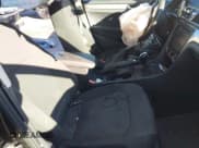 ✅ 2015 Volkswagen Passat S • VIN: 1VWAT7A34FC044696 • Lot: 41578529. Wystawiony na IAAI z przebiegiem 98 856 mil. Bezpłatny archiwum sprzedaży aukcyjnych z USA i szczegółowy raport historii pojazdu na DreamBid. Zdjęcie 5.